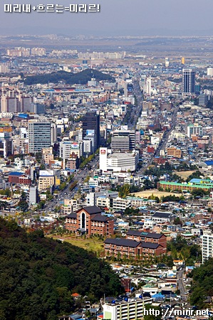 기린로, 팔달로와 그 주변