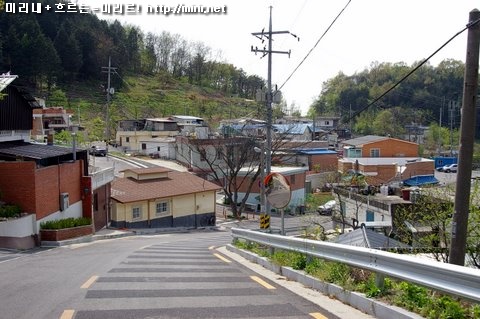 낙수정의 일부