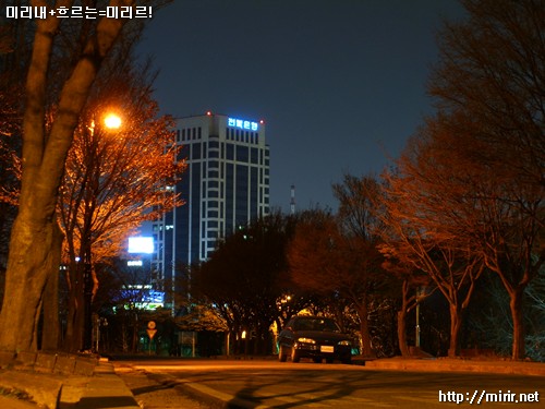 전북대학교에서 바라본 전북은행본점