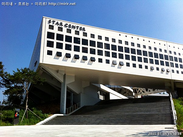 전주대학교 스타센터 북측 통로